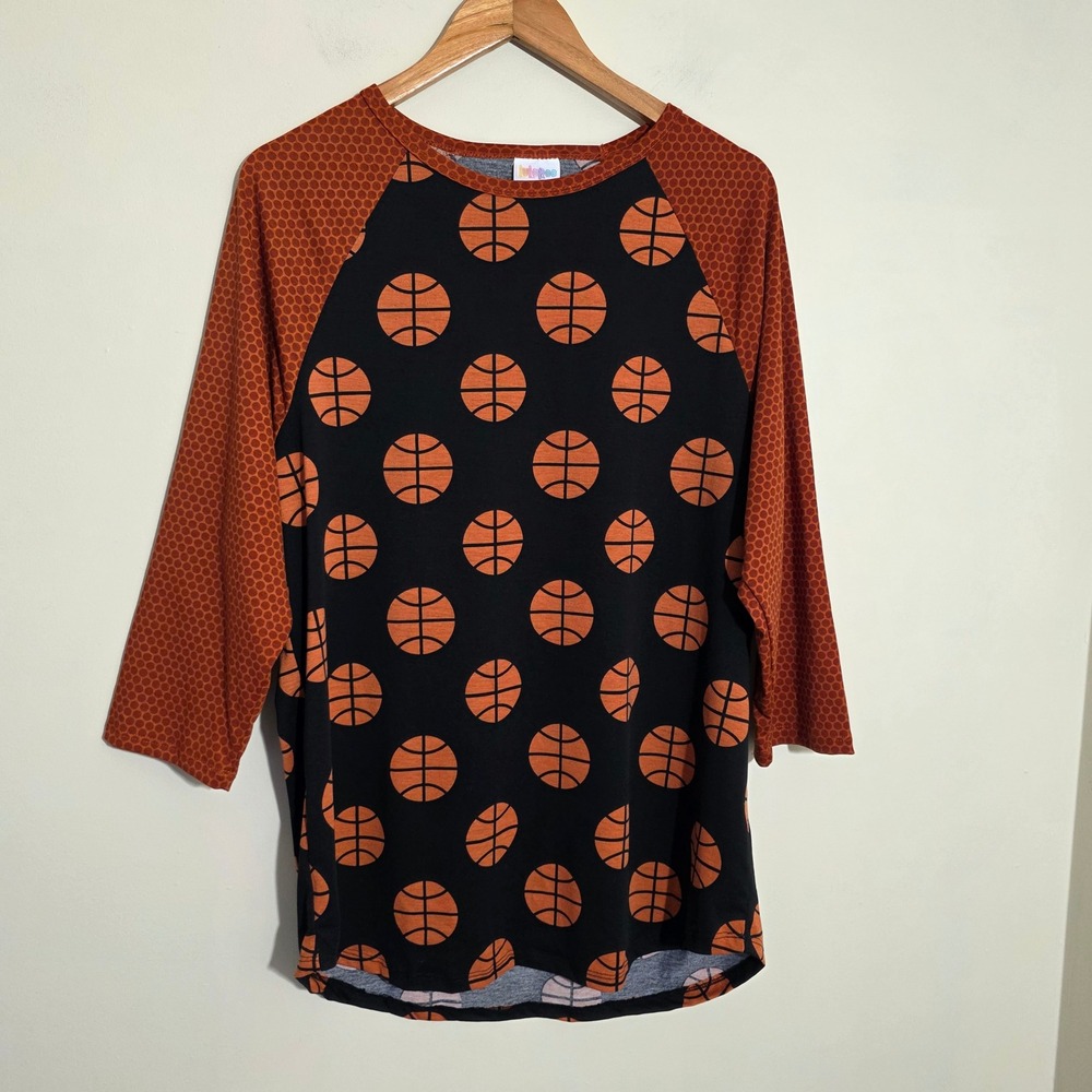 LuLaRoe Randy‎ all over Basketball Print Raglan Baseball Tee Woman's size 2XL